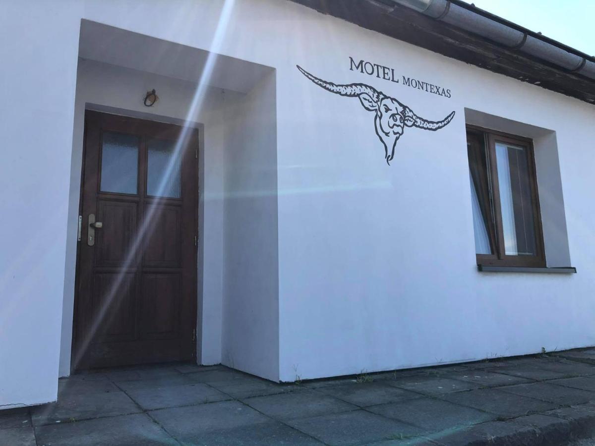 Apartmany Montexas Dolni Ujezd ภายนอก รูปภาพ
